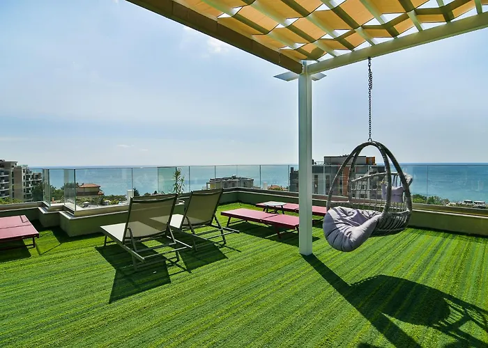 Panorama Studios Sea Lounge